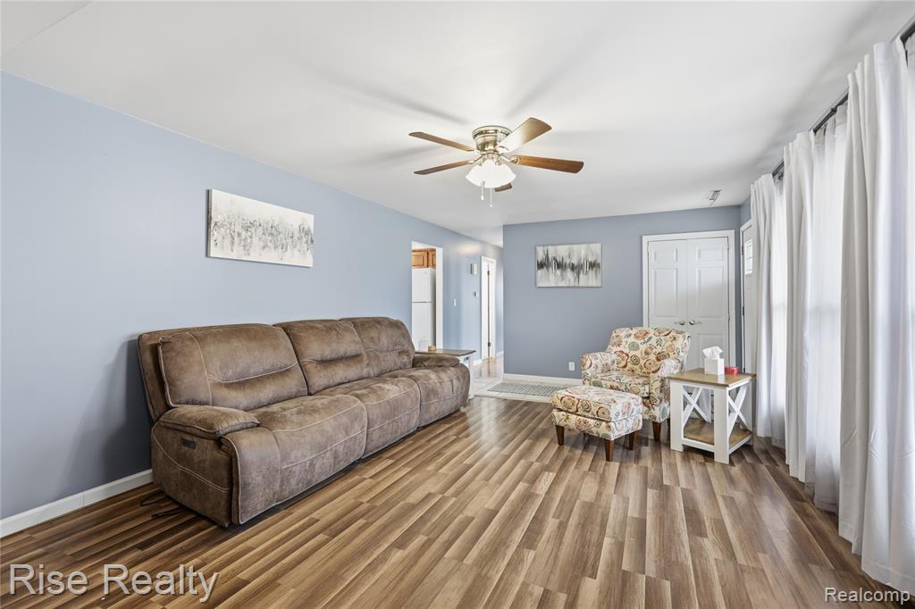 3436 Creekwood Drive, Saginaw, MI 48601 — Photo 4