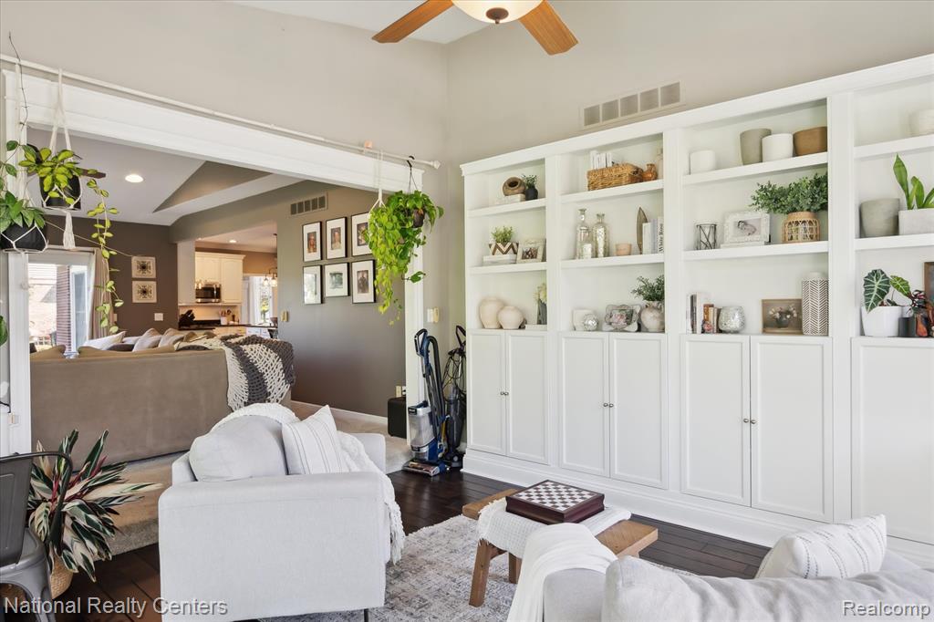 5885 Fairborn, Canton, MI, 48187