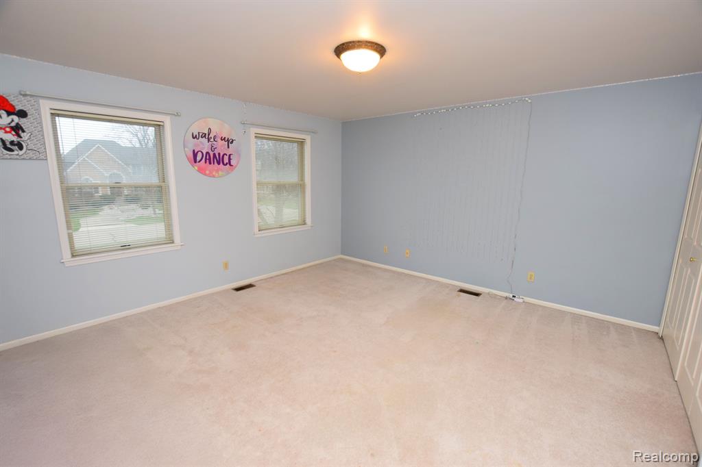 6018 COVERED WAGONS Trail, Flint, MI 48532 — Photo 25