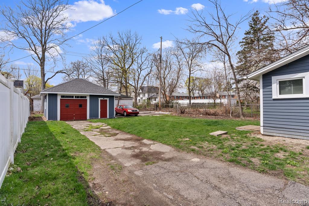 424 CRAPO Street, Flint, MI 48503 — Photo 10