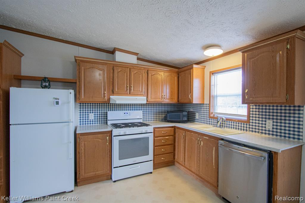 2993 Clifford Road, MI — Photo 3