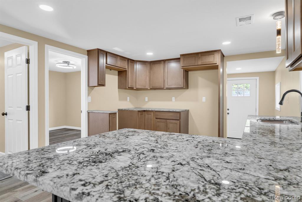 34 Pack Street, Croswell, MI 48422 — Photo 11
