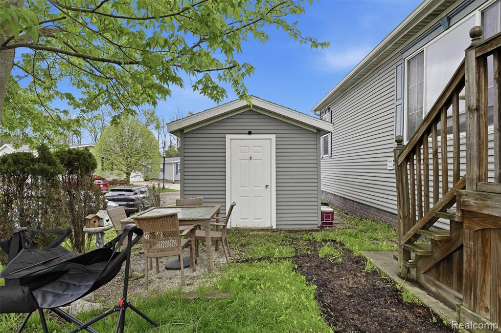 11105 Wood Run Circle, South Lyon, MI 48178 — Photo 29