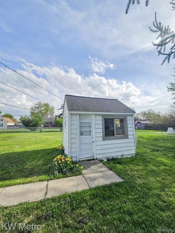 4010 Stolzenfeld Avenue, Warren, MI 48091 — Photo 25