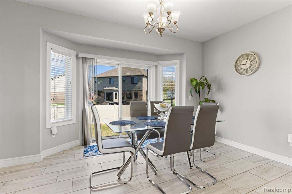 49626 MANISTEE Drive, Chesterfield, MI 48047 — Photo 20