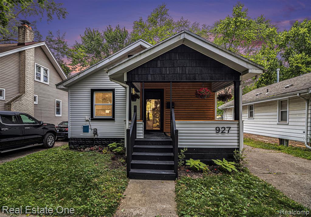 927 N LAFAYETTE Avenue, Royal Oak, MI 48067 — Photo 4