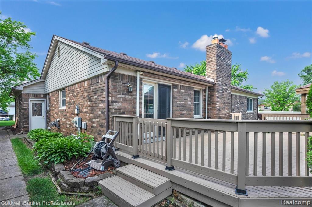5015 Fox Hill Drive, Sterling Heights, MI 48310 — Photo 4