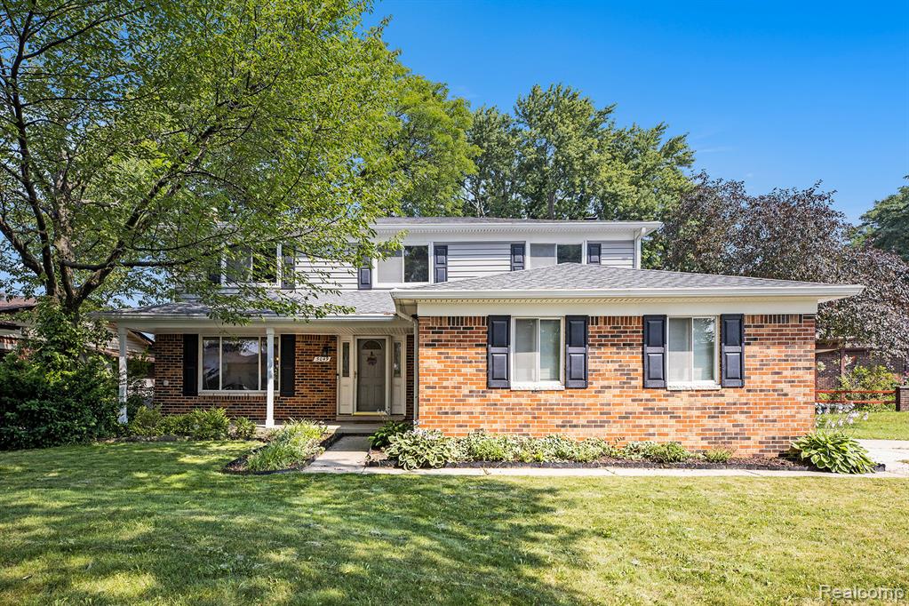 5049 Surrey Drive, Sterling Heights, MI 48310 — Photo 26