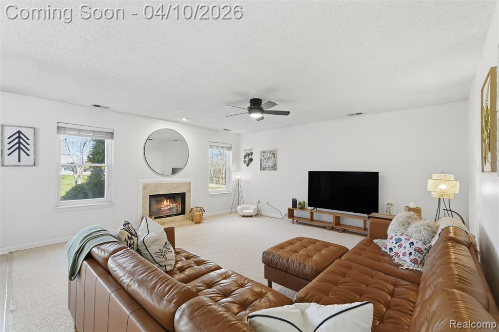 4964 Oak Hill Drive, Waterford, MI 48329 — Photo 6