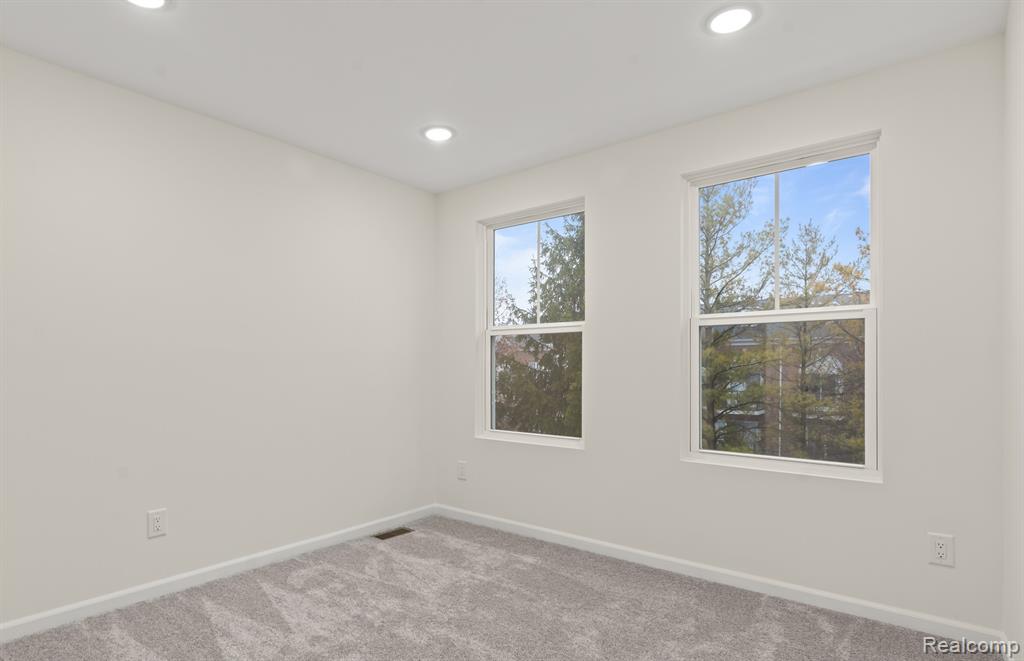 42846 Atwood Avenue, Novi, MI — Photo 26