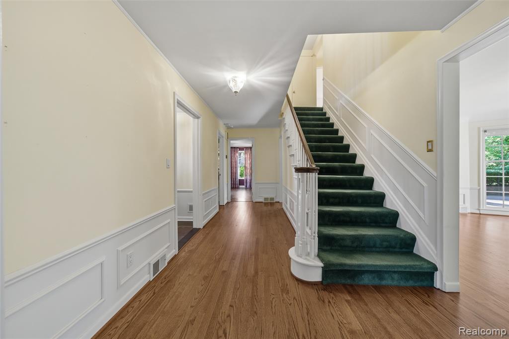 1019 N Cranbrook Road, Bloomfield, MI 48301 — Photo 14