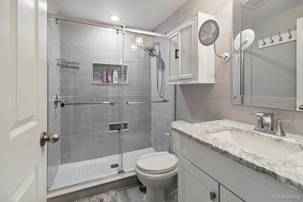19685 IRONWOOD Court, Northville, MI 48167 — Photo 17