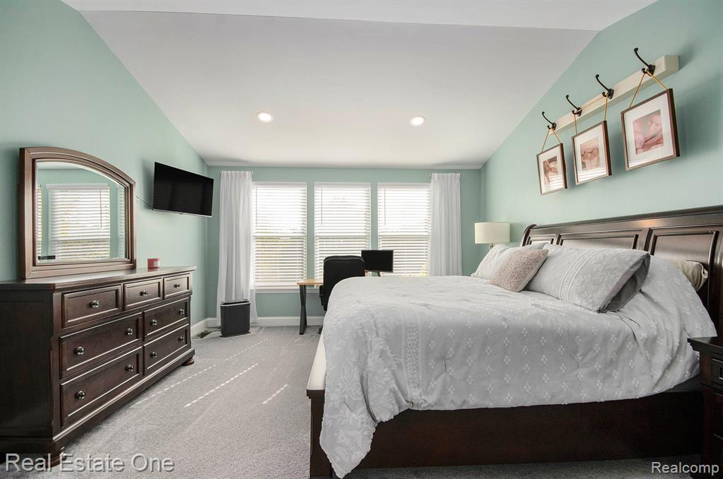 7971 Turrillium Lane, Waterford, MI 48327 — Photo 19