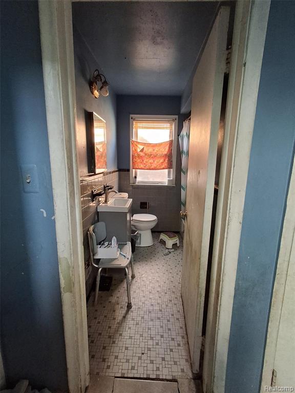 8575 Sussex Street, Detroit, MI 48228 — Photo 8
