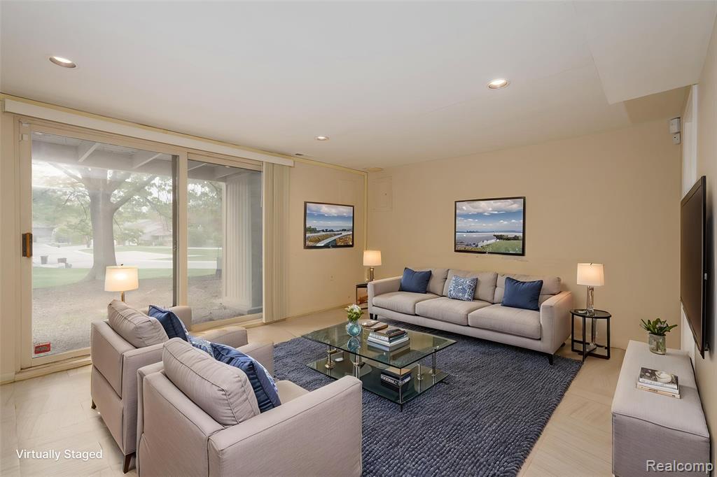 4343 Foxpointe Drive, West Bloomfield, MI 48323 — Photo 35