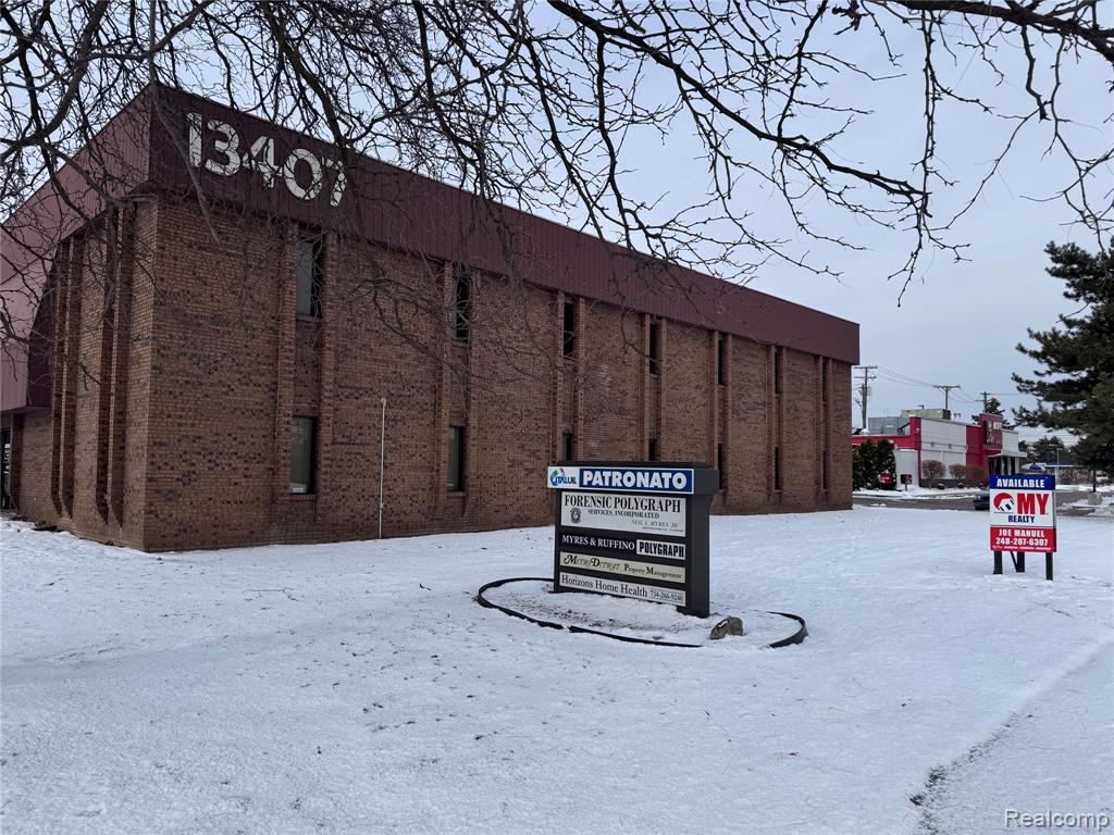 13407 Farmington Road, Livonia, MI, 48150