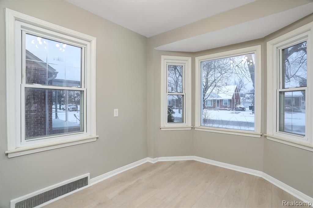 9653 QUANDT Avenue, Allen Park, MI 48101 — Photo 9