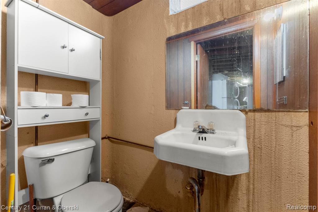 6483 COLONIAL Street, Dearborn Heights, MI 48127 — Photo 25