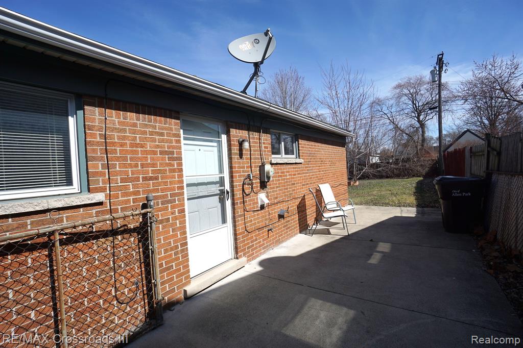 5863 BALFOUR Avenue, Allen Park, MI 48101 — Photo 24