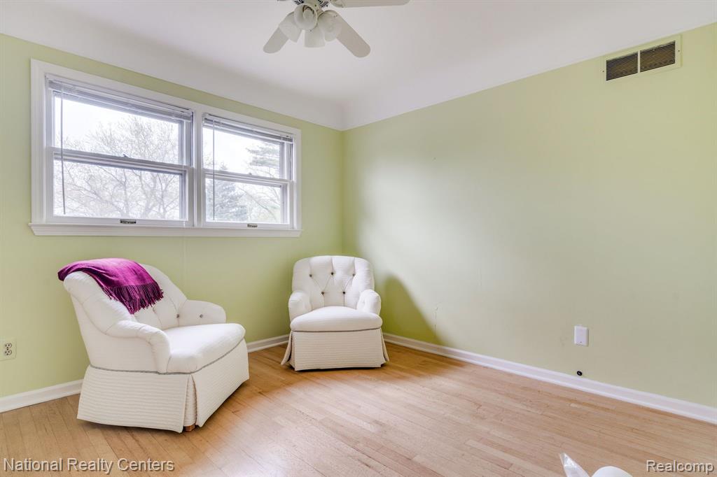 6450 Gilbert Lake Road, Bloomfield Hills, MI 48301 — Photo 18