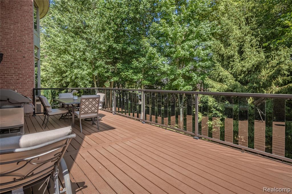 4575 Forest Edge Lane N, West Bloomfield, MI 48323 — Photo 70