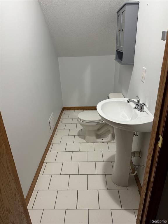 12464 Maxwell Road, Carleton, MI 48117 — Photo 19