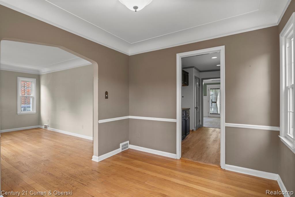 917 N MELBORN Street, Dearborn, MI 48128 — Photo 9
