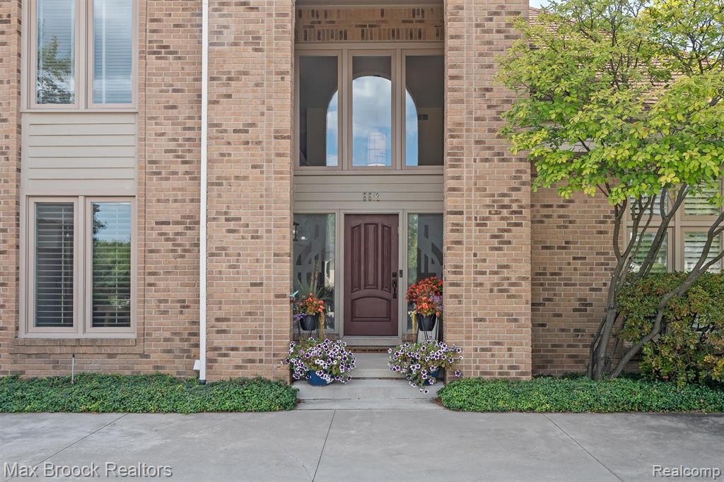 6612 Stonebridge E, West Bloomfield, MI — Photo 6