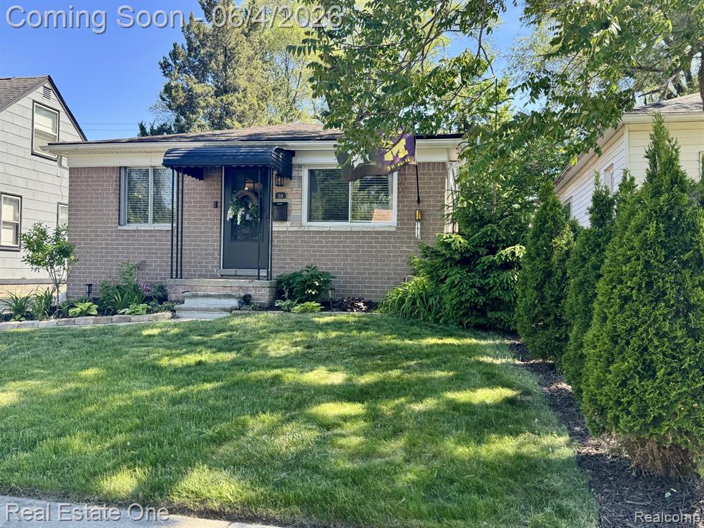 311 W Brockton Avenue, Madison Heights, MI 48071 — Photo 3