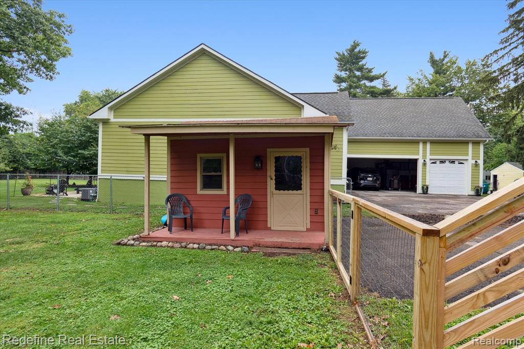 8416 Arlis Avenue, Commerce Twp, MI 48382 — Photo 29