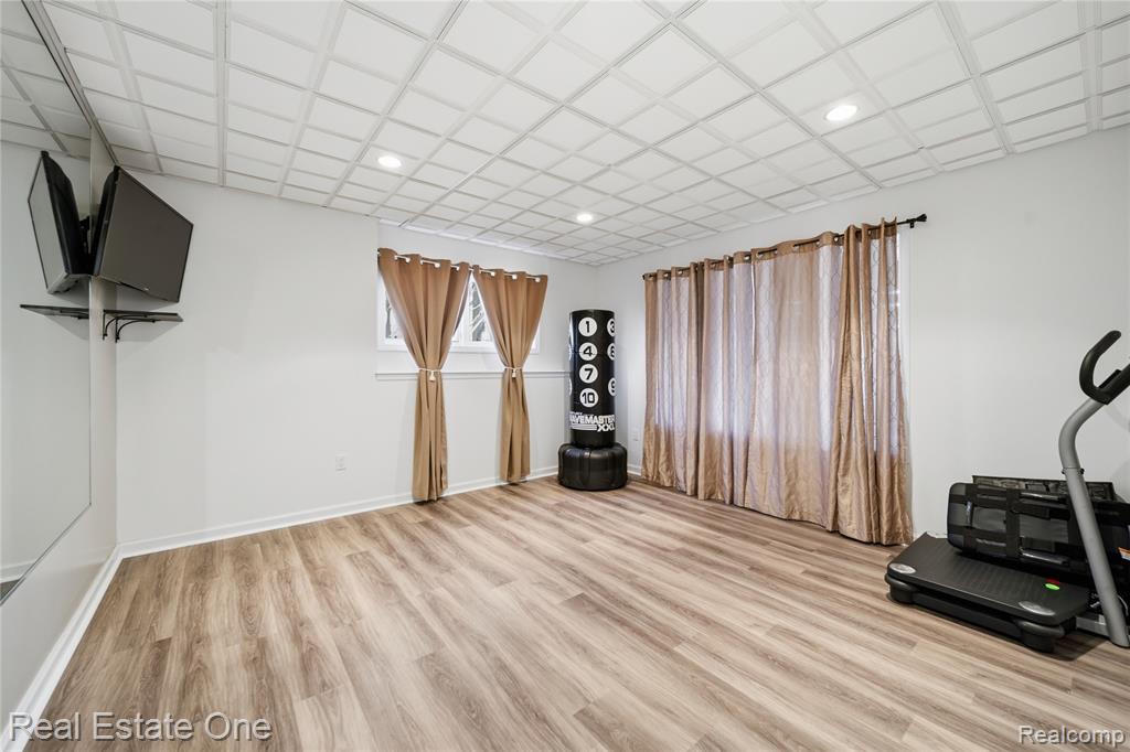 10152 Rosemarie Run, Brighton, MI 48114 — Photo 37