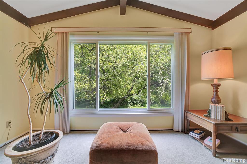 530 WHITEHALL Road, Bloomfield Hills, MI 48304 — Photo 17
