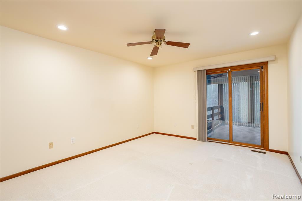 4421 PINEHURST Drive, West Bloomfield, MI — Photo 39