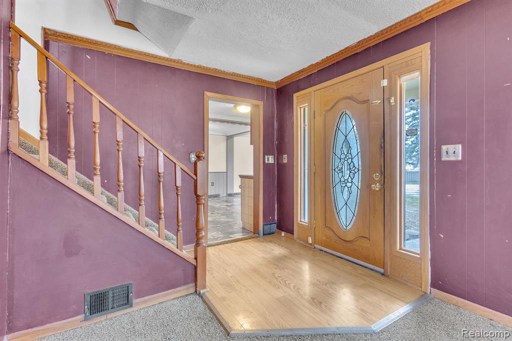 8202 N Inkster Road, Dearborn Heights, MI 48127 — Photo 12
