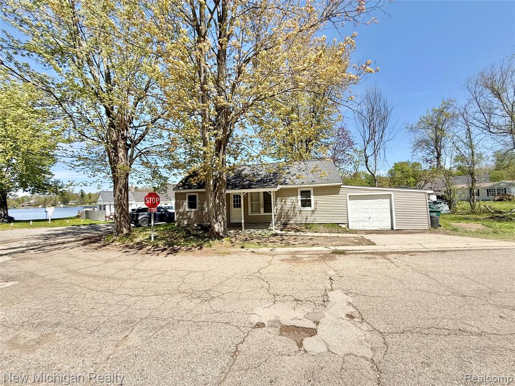 300 Georgia Drive, Lapeer, MI 48446 — Photo 28
