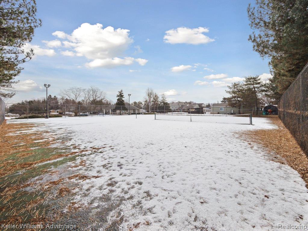31131 COUNTRY, Farmington Hills, MI 48331 — Photo 42