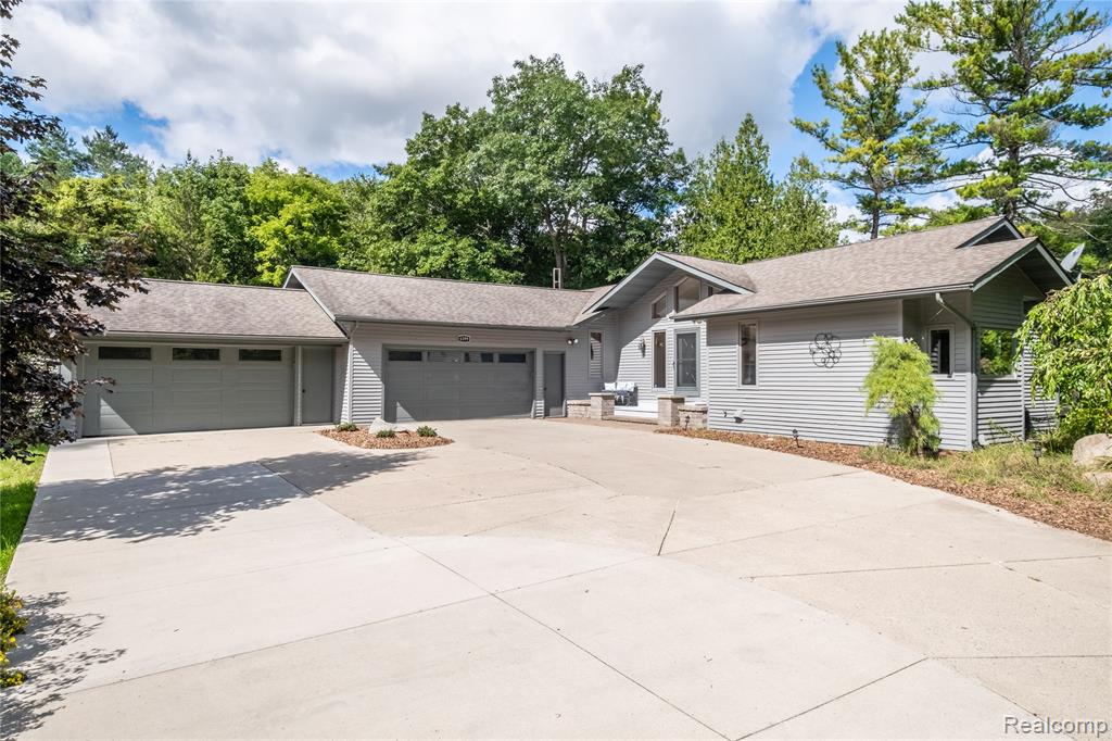 6399 N McKinley Road, Flushing, MI 48433 — Photo 62