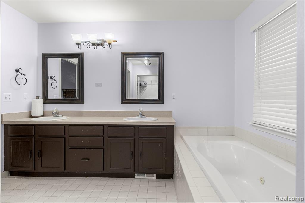 6950 Anna Drive, Van Buren, MI 48111 — Photo 28