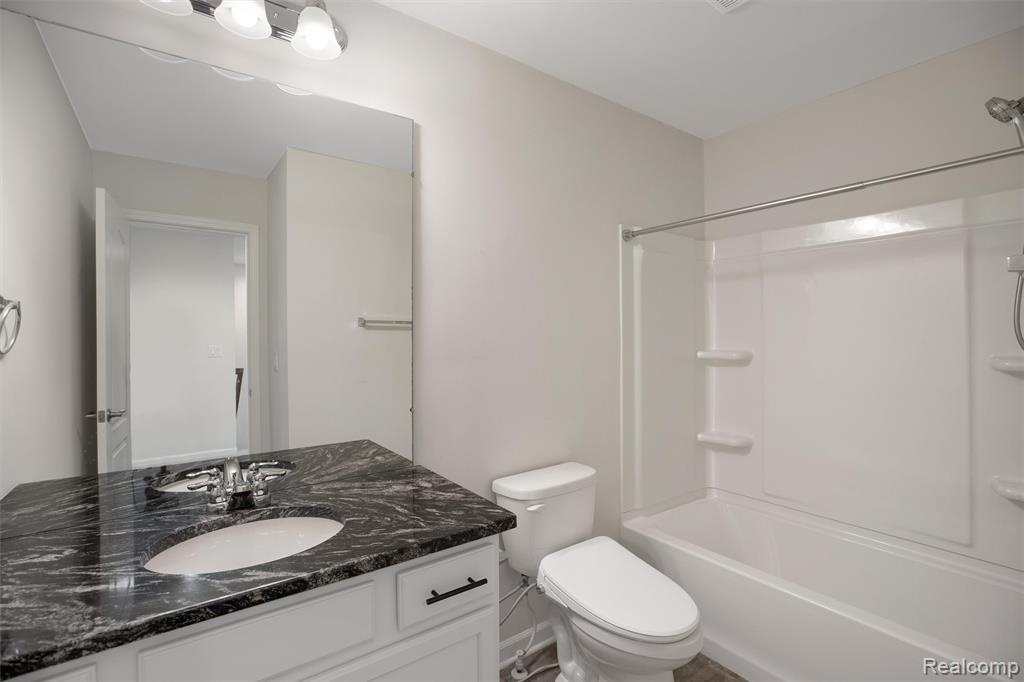 43583 Chancellor Lane, Novi, MI — Photo 26