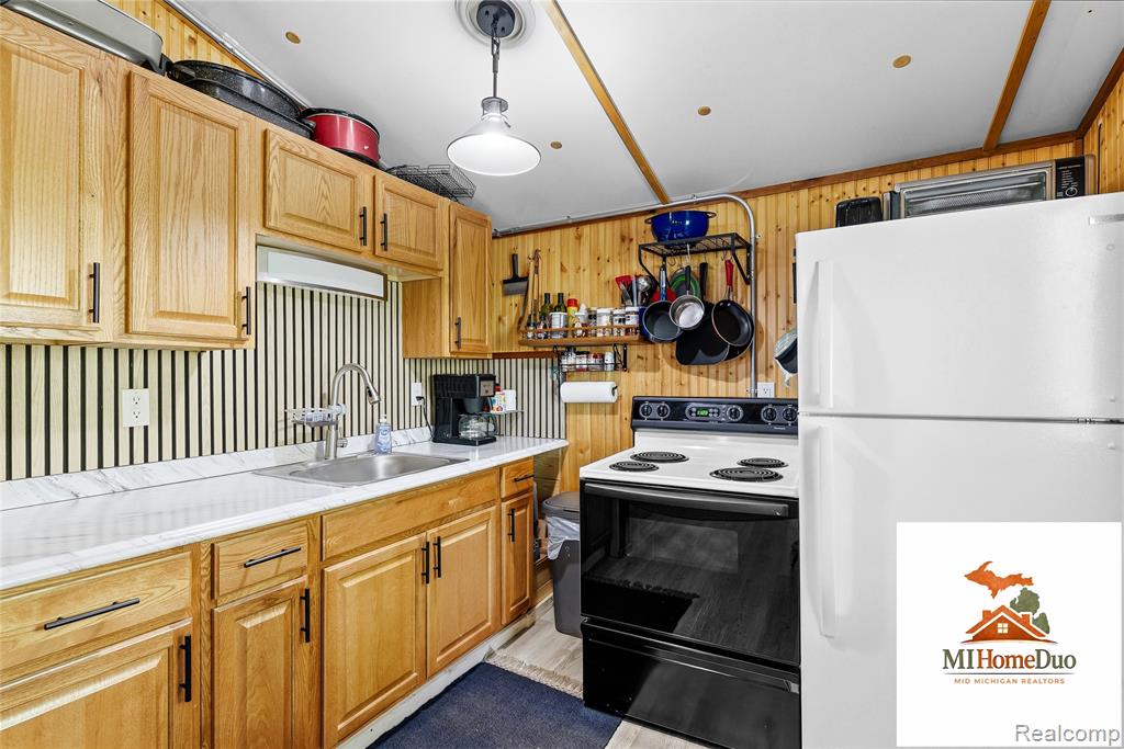6960 Rumsay Street, Harrison, MI 48625 — Photo 21