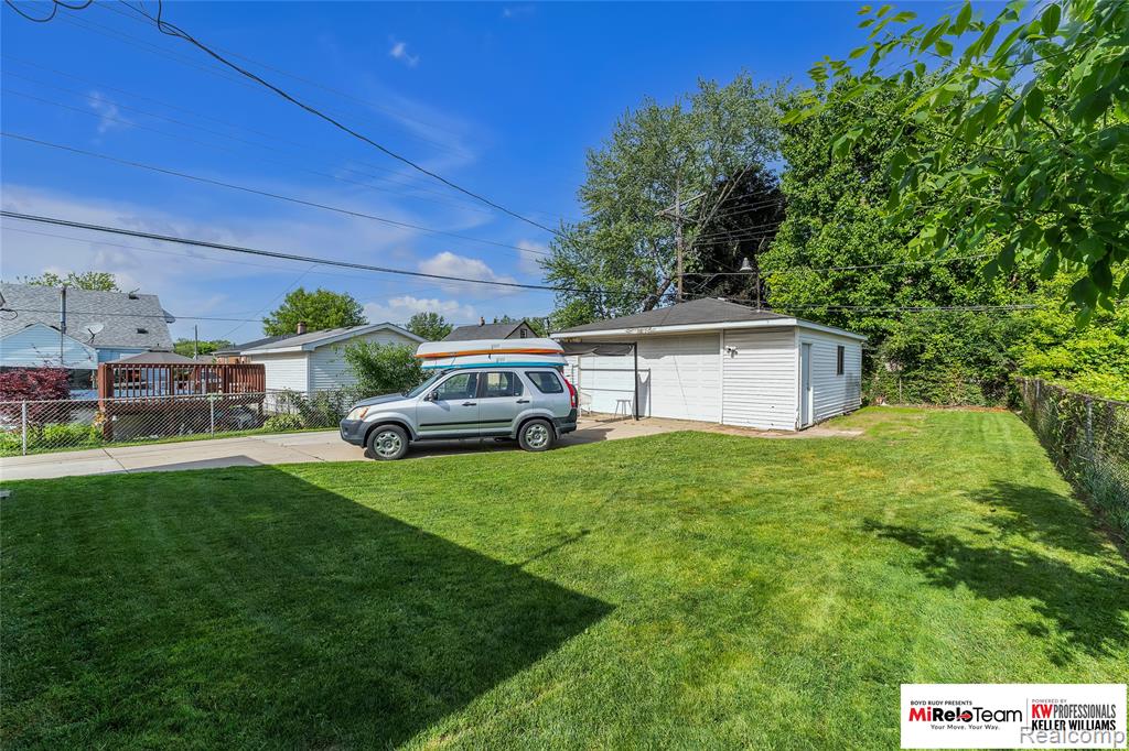 4737 Glenis Street, Dearborn Heights, MI 48125 — Photo 23