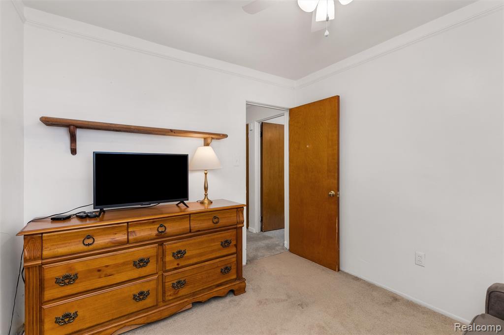 31220 Sheridan Drive, Beverly Hills, MI 48025 — Photo 10