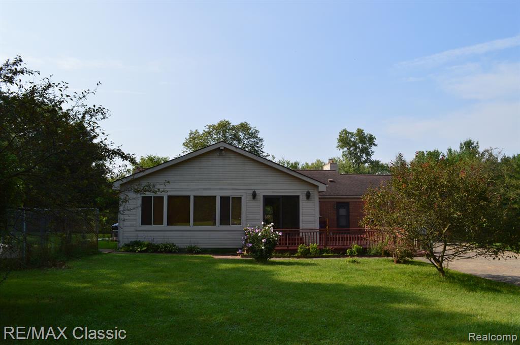 56000 9 MILE Road, South Lyon, MI 48178 — Photo 33