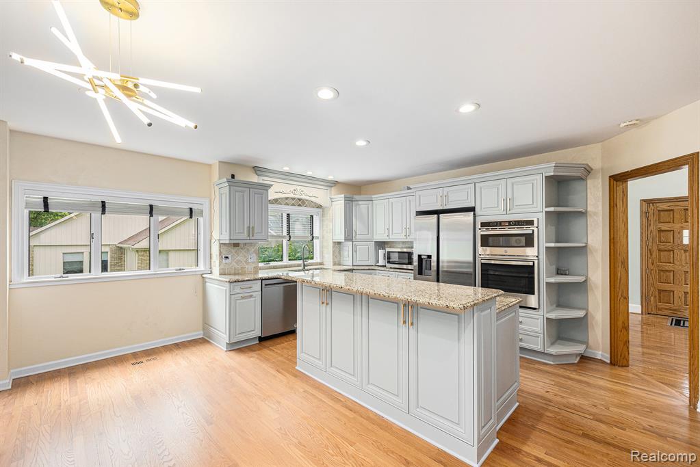 785 River Bend Drive, Rochester Hills, MI 48307 — Photo 6