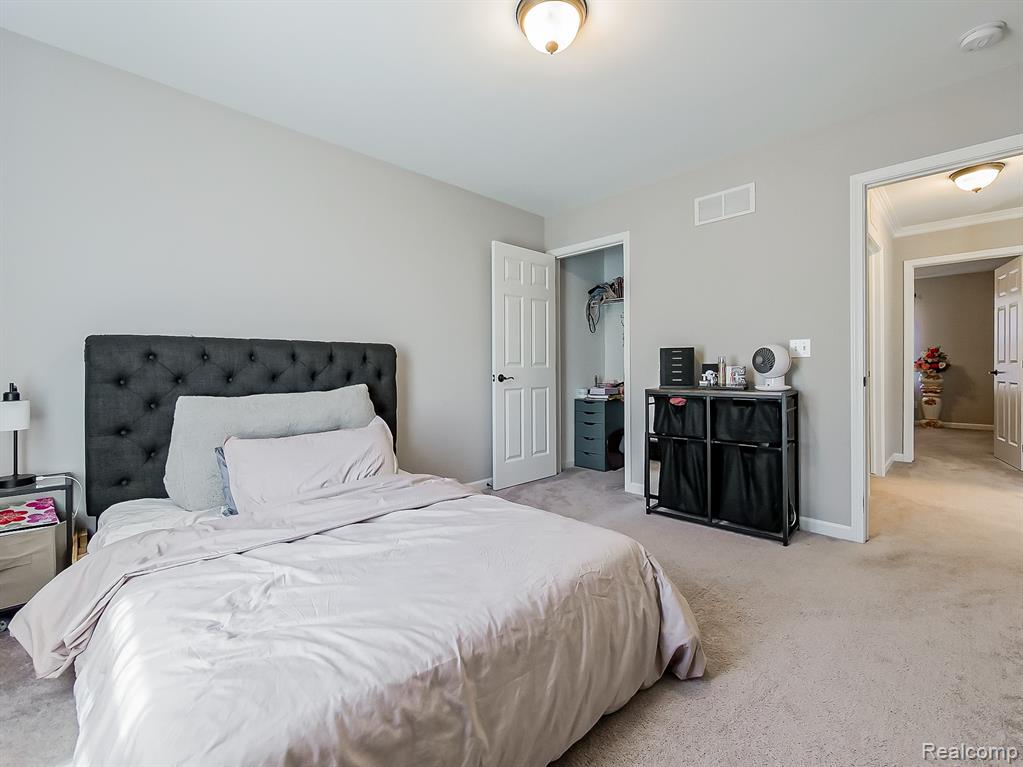 903 Leafdale Drive, Rochester Hills, MI 48307 — Photo 35