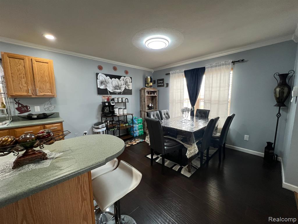 614 STIRLING Street, Pontiac, MI 48340 — Photo 11