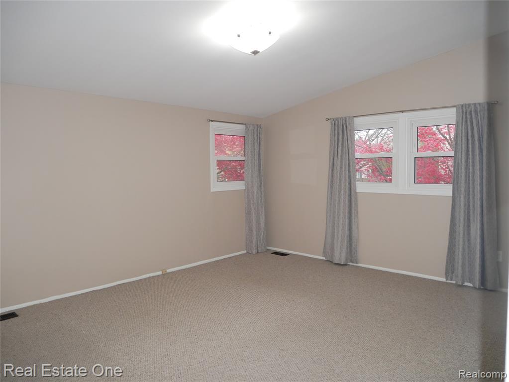 5082 Buckingham, Troy, MI 48098 — Photo 14
