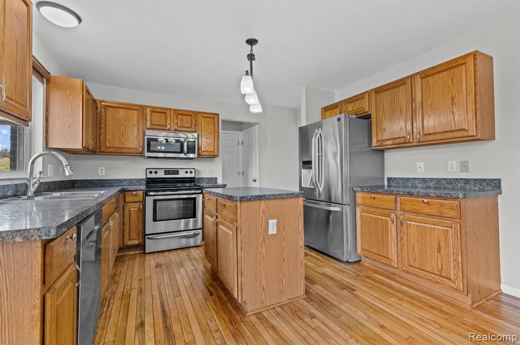 3975 Hopefield Court, Canton, MI 48188 — Photo 6