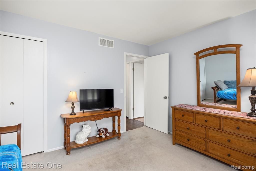1194 Paddington Road, Canton, MI 48187 — Photo 18
