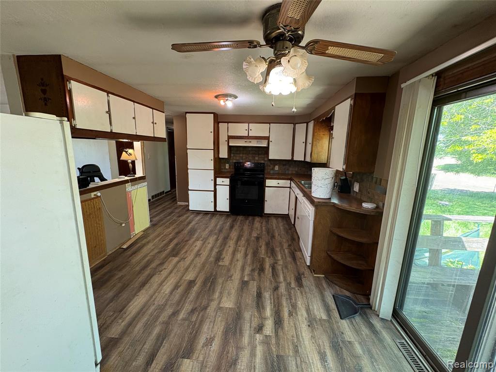 14600 Corunna Road, Chesaning, MI 48616 — Photo 25